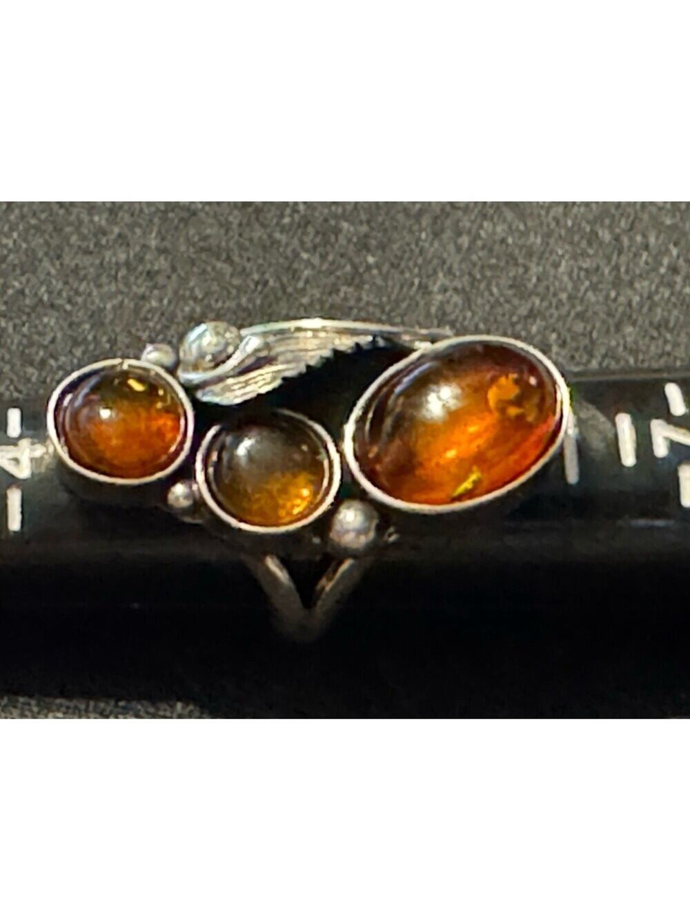 925 Amber 3 Stone With Sterling Leaf Size 5